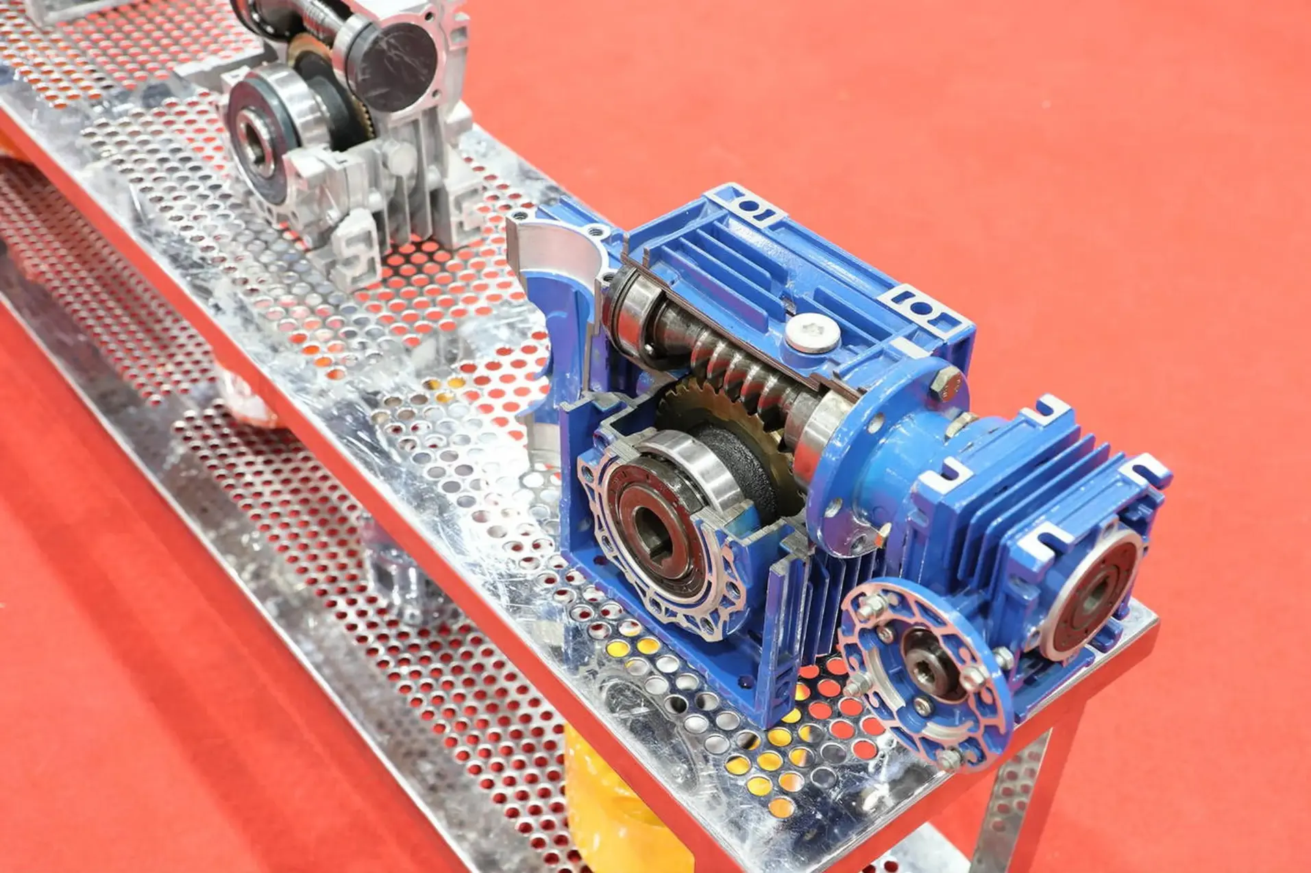 Ep Nmrv Worm Gearbox With Output Flange